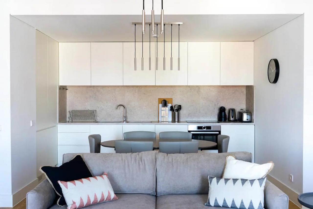 Flh Mouraria Art Apartment With Pool Lisbon Bagian luar foto