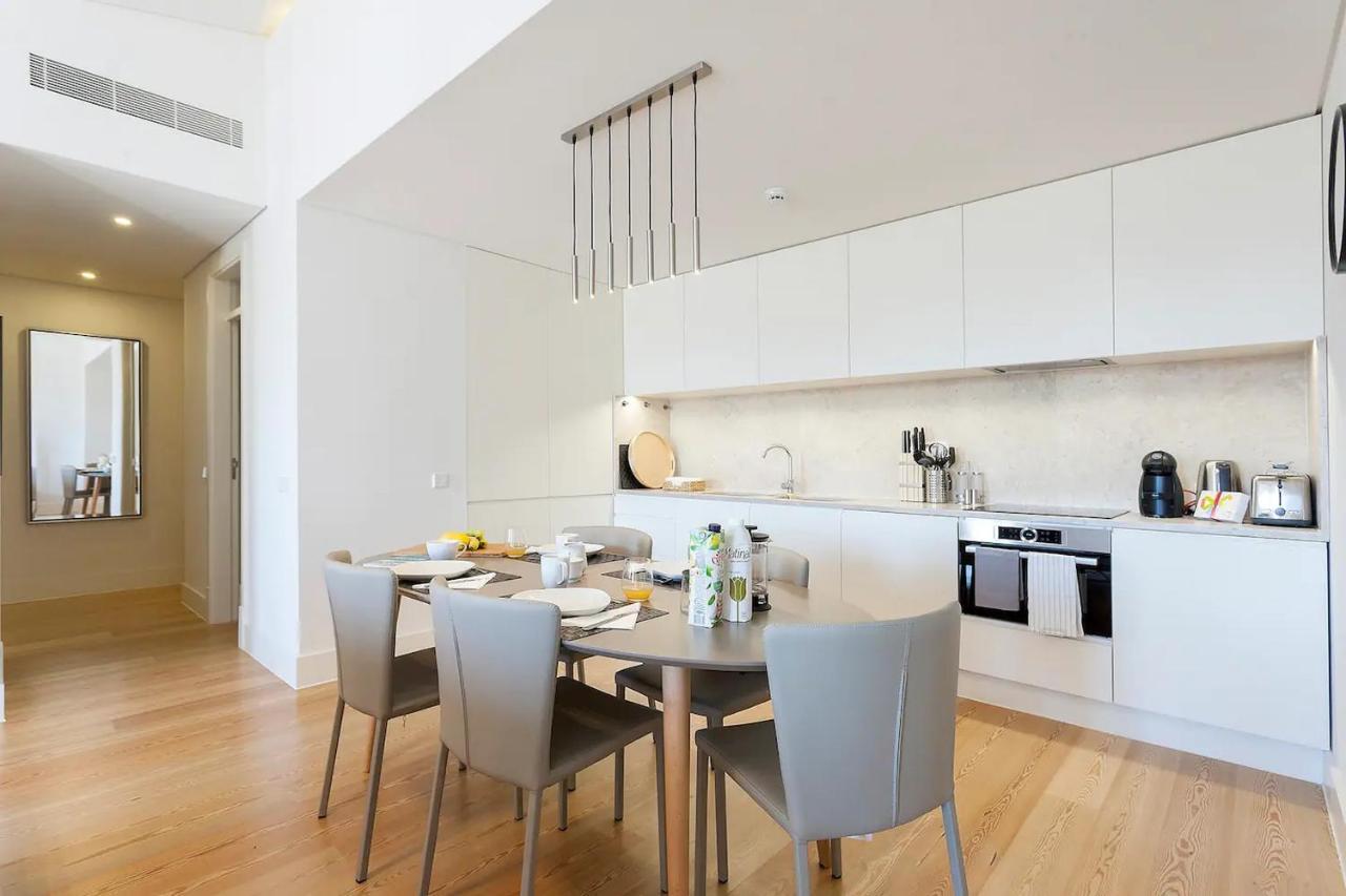 Flh Mouraria Art Apartment With Pool Lisbon Bagian luar foto